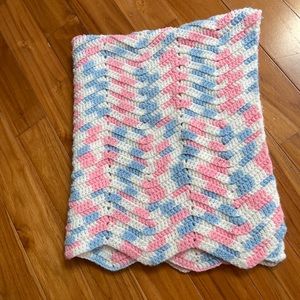 Baby Blanket handmade knit crochet White Pink Blue Chevron Pattern Car Seat-…